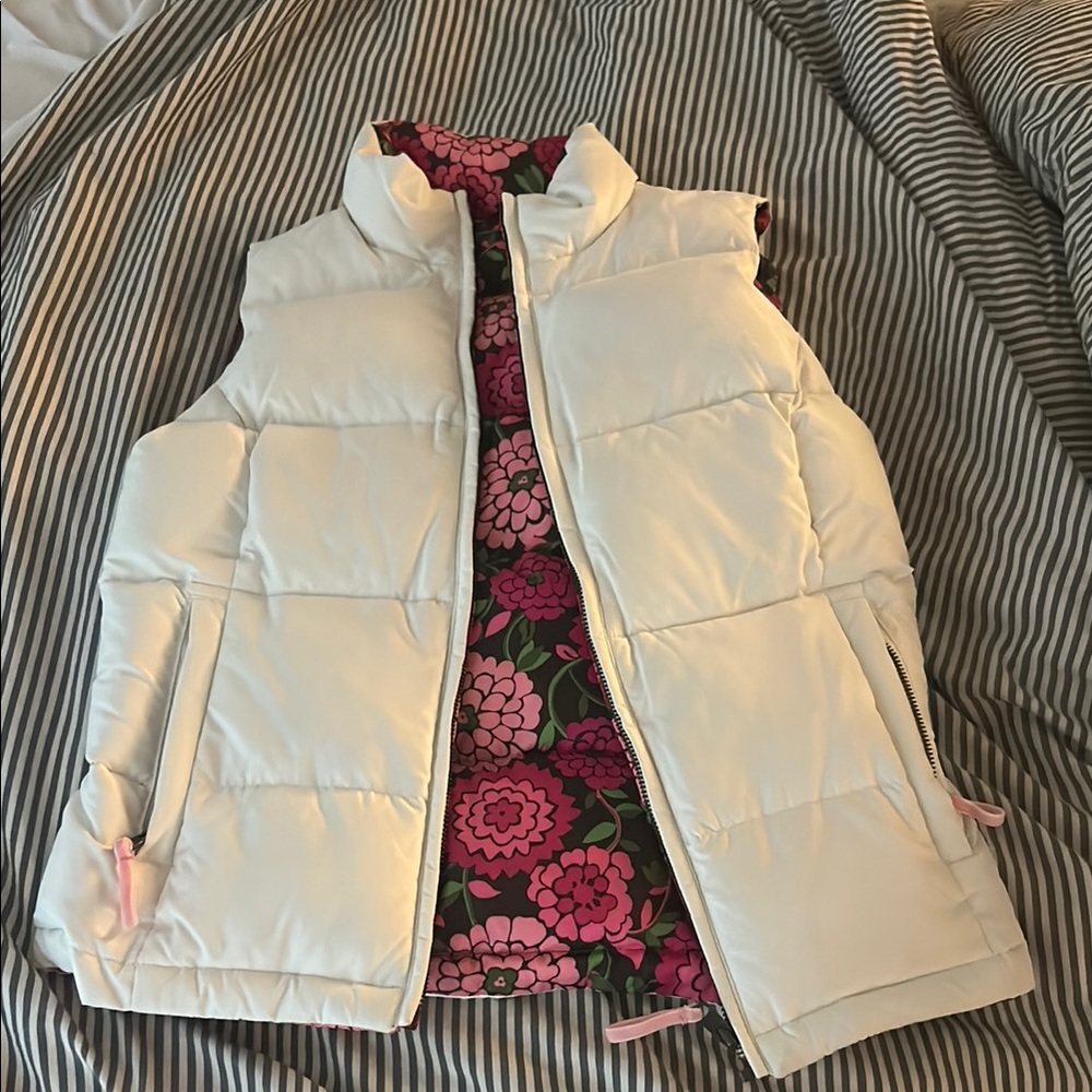 Women's Lilly Pulitzer White Puffer Vest with Floral Lining (reversible)